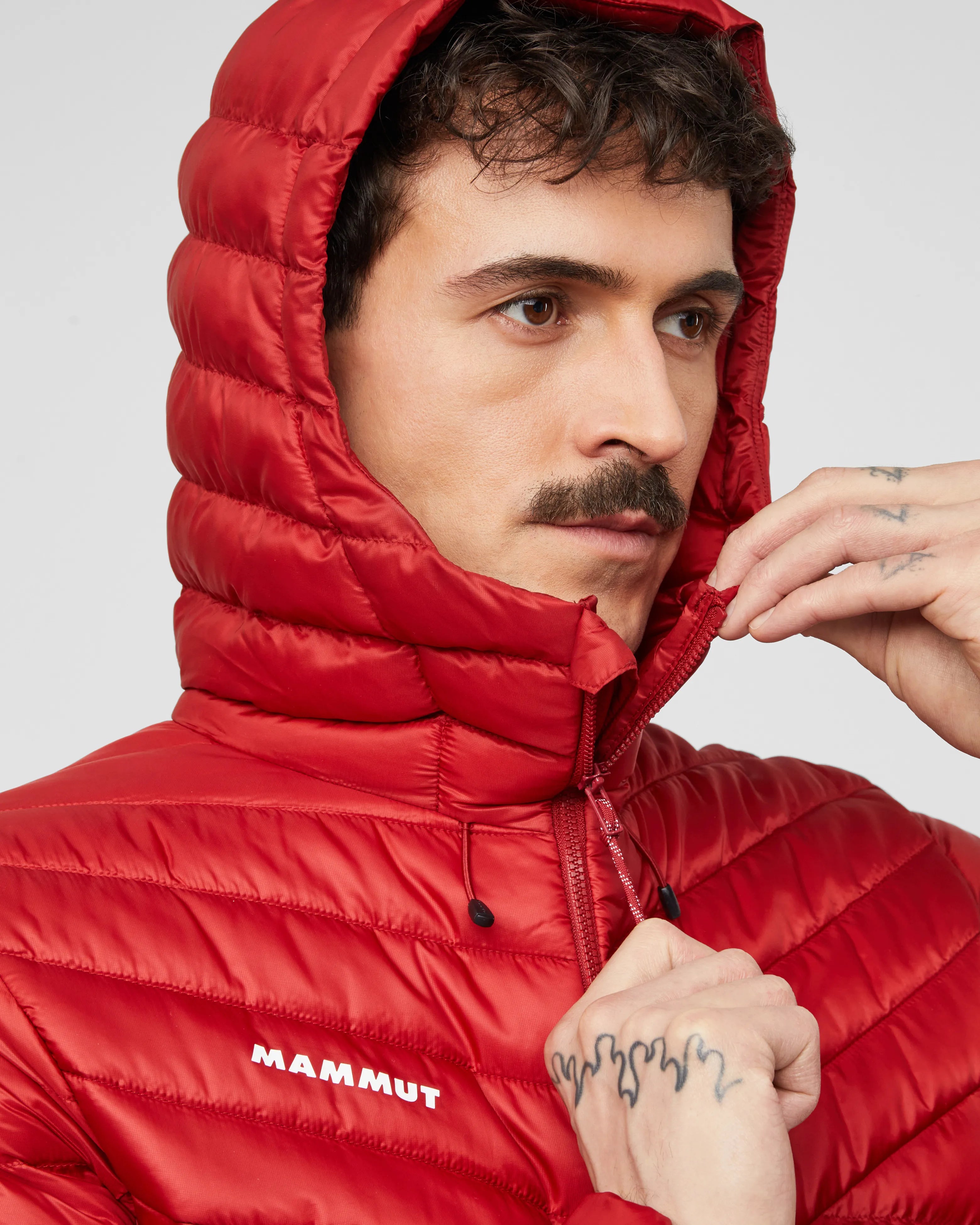 dark mammut red