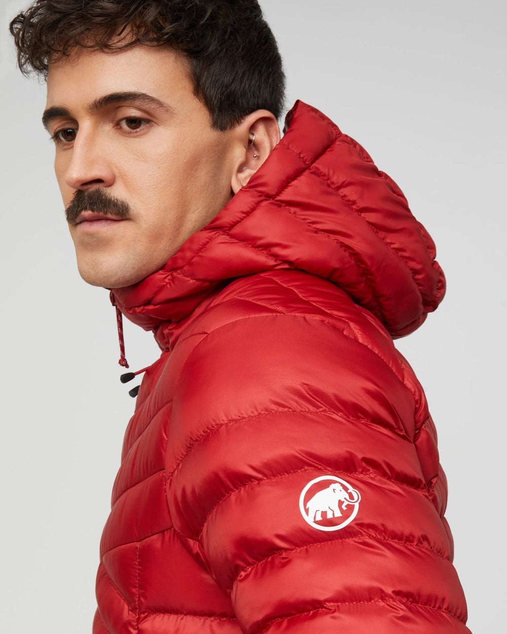 dark mammut red