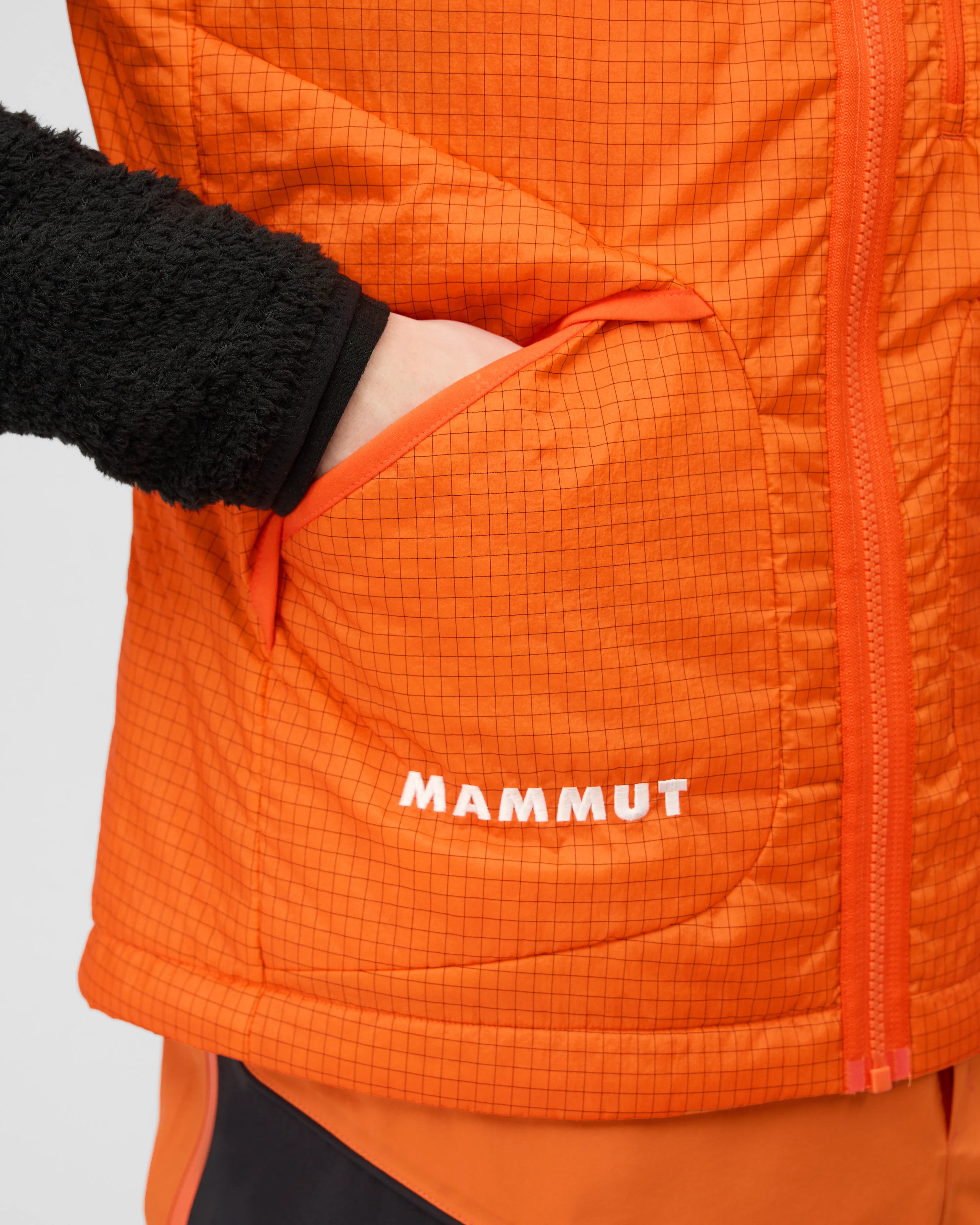 eiger orange