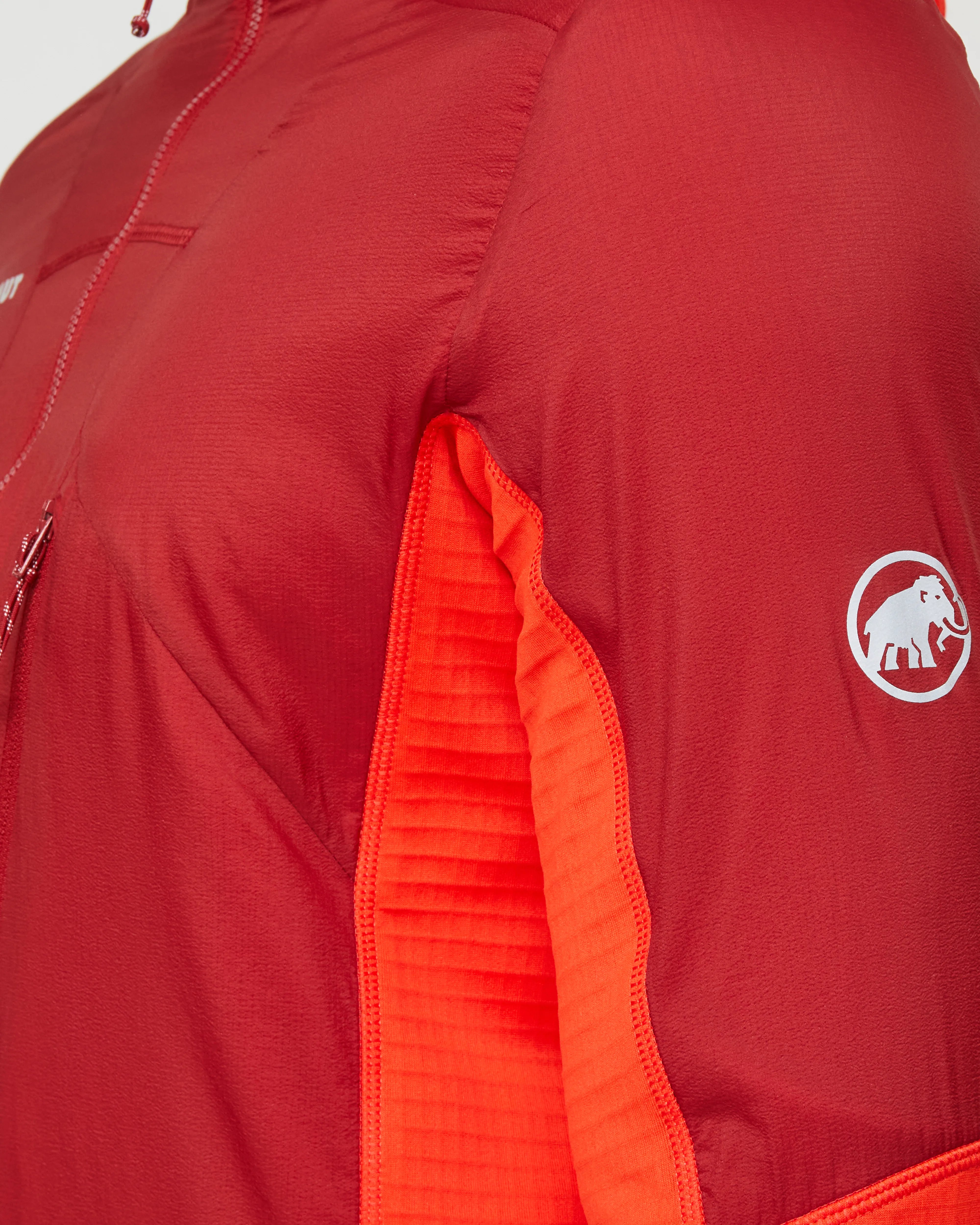 dark mammut red-mammut red